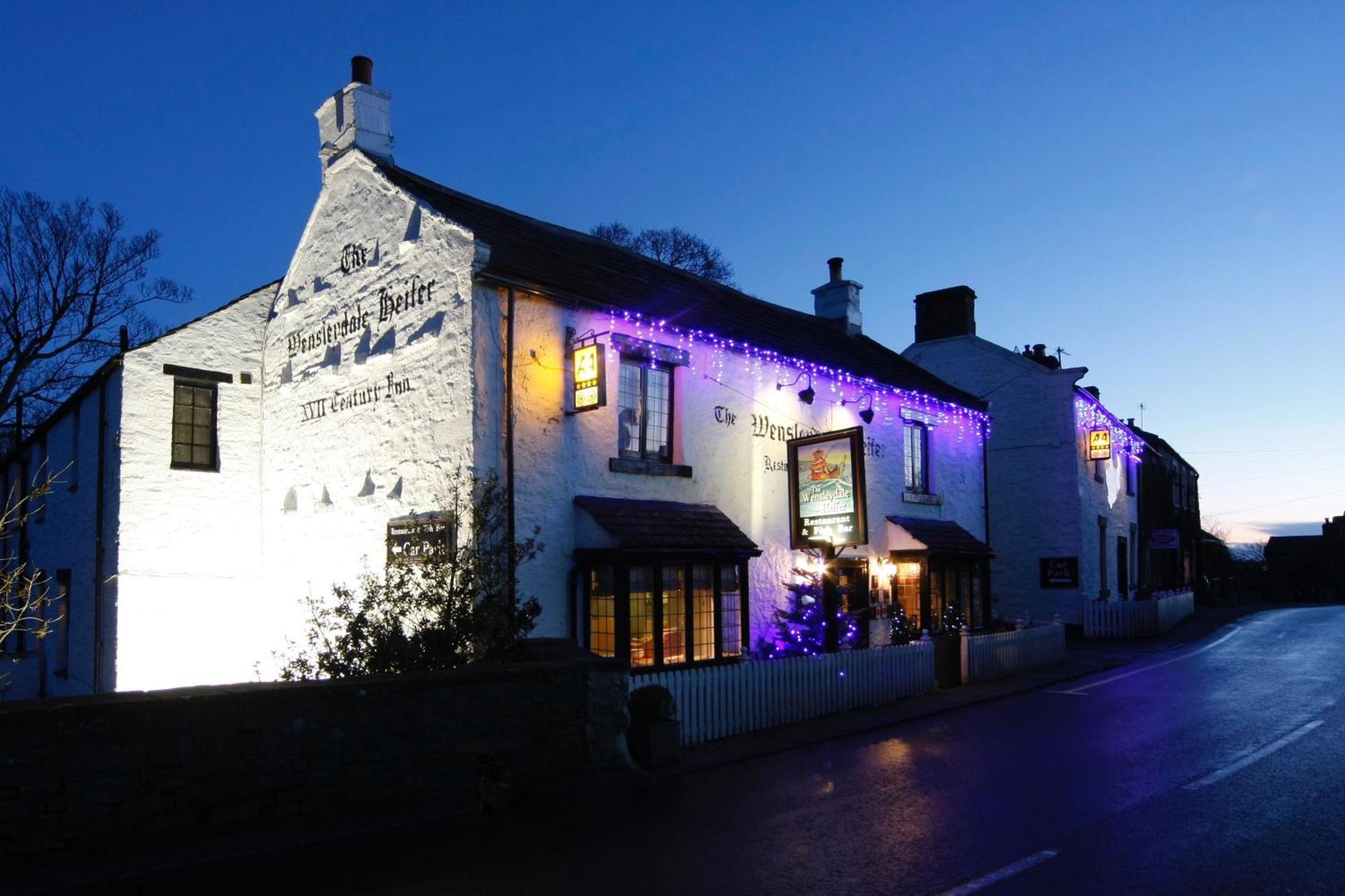 The Wensleydale Heifer Hotel Leyburn Exterior photo